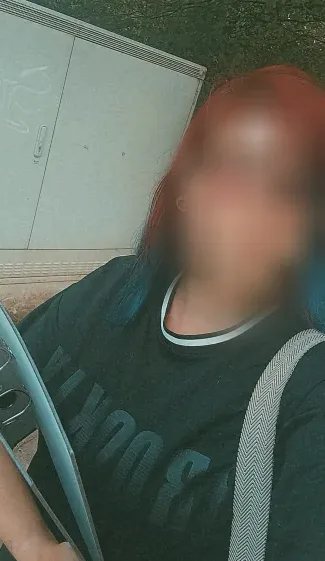 Bo, 27