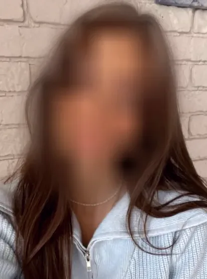 Chantal, 29
