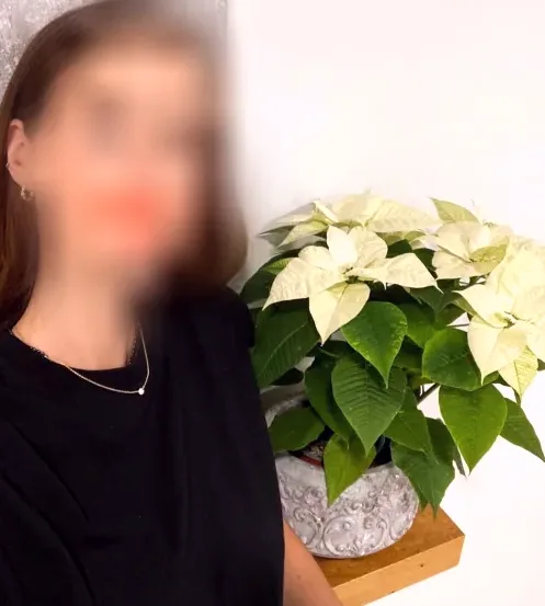 Evi, 37
