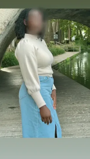 Isabella, 20