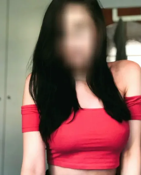 Lieke, 32