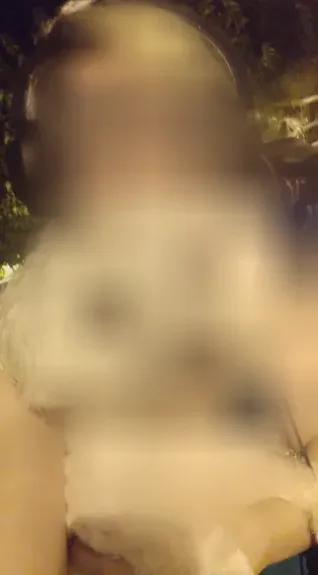 Salma, 22