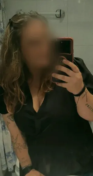 Tess, 35